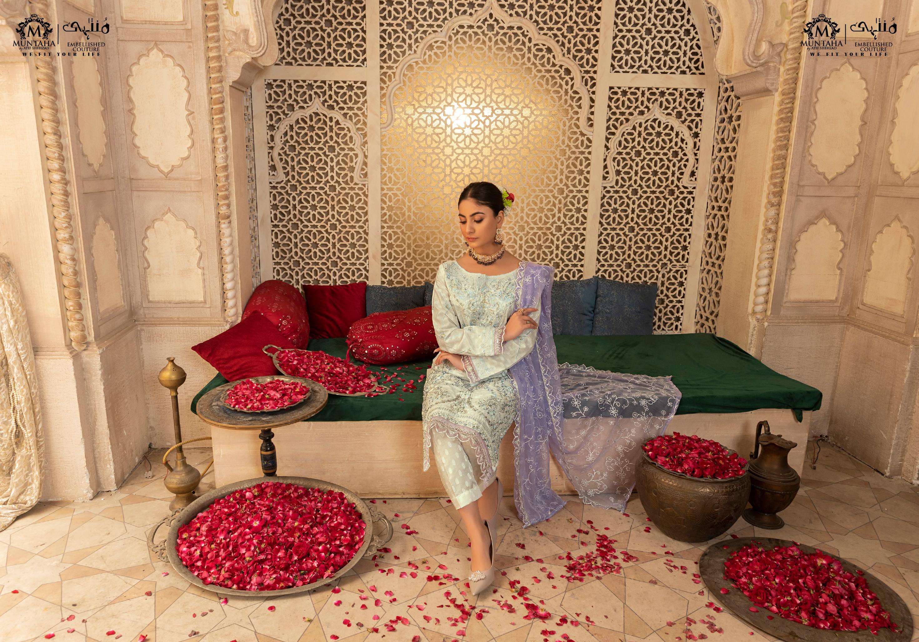 Momina's White DESIGN-02 Vol-03