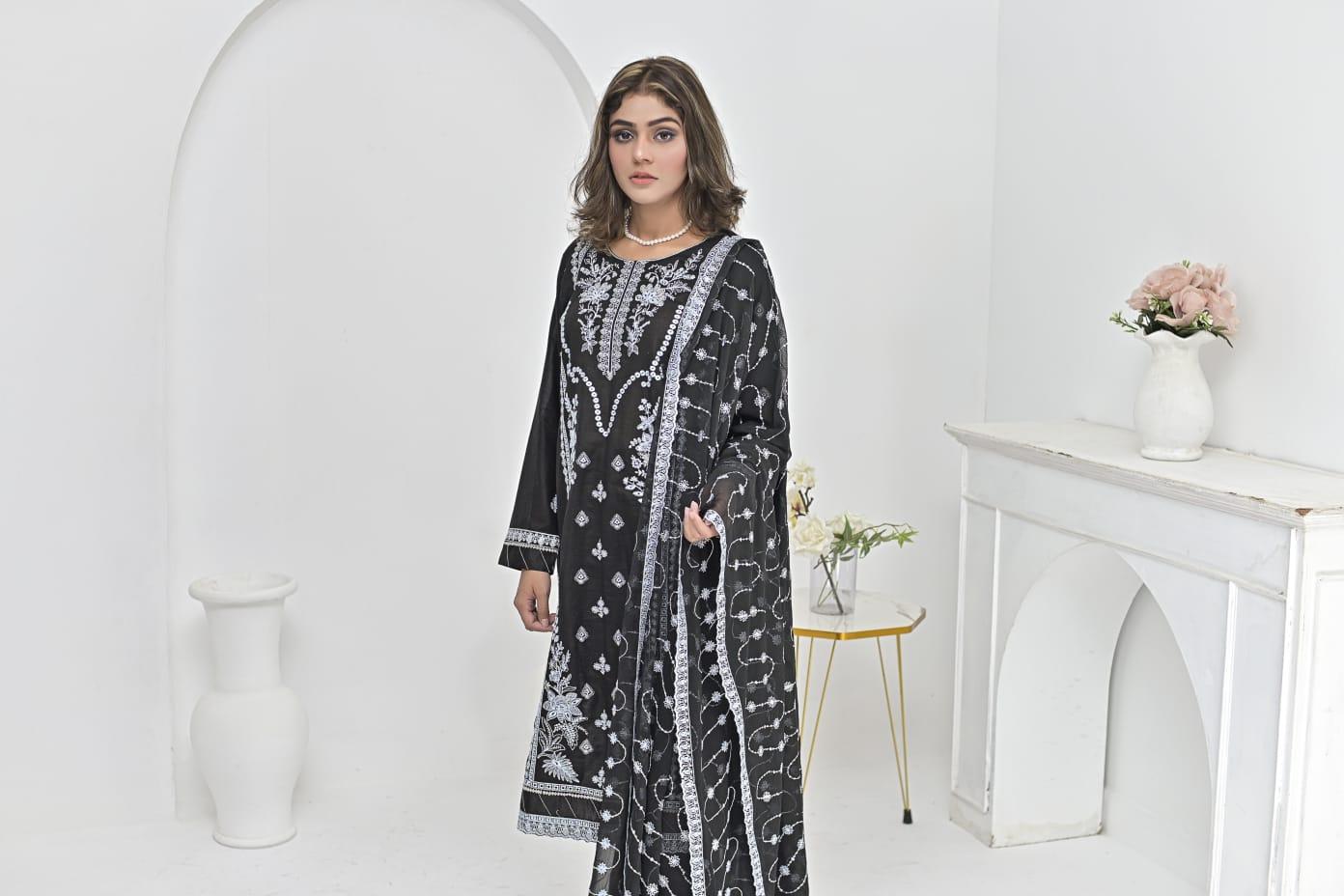 Majestic Vol - 10 Black